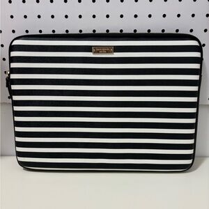 EUC Kate Spade laptop case - cute stripes!